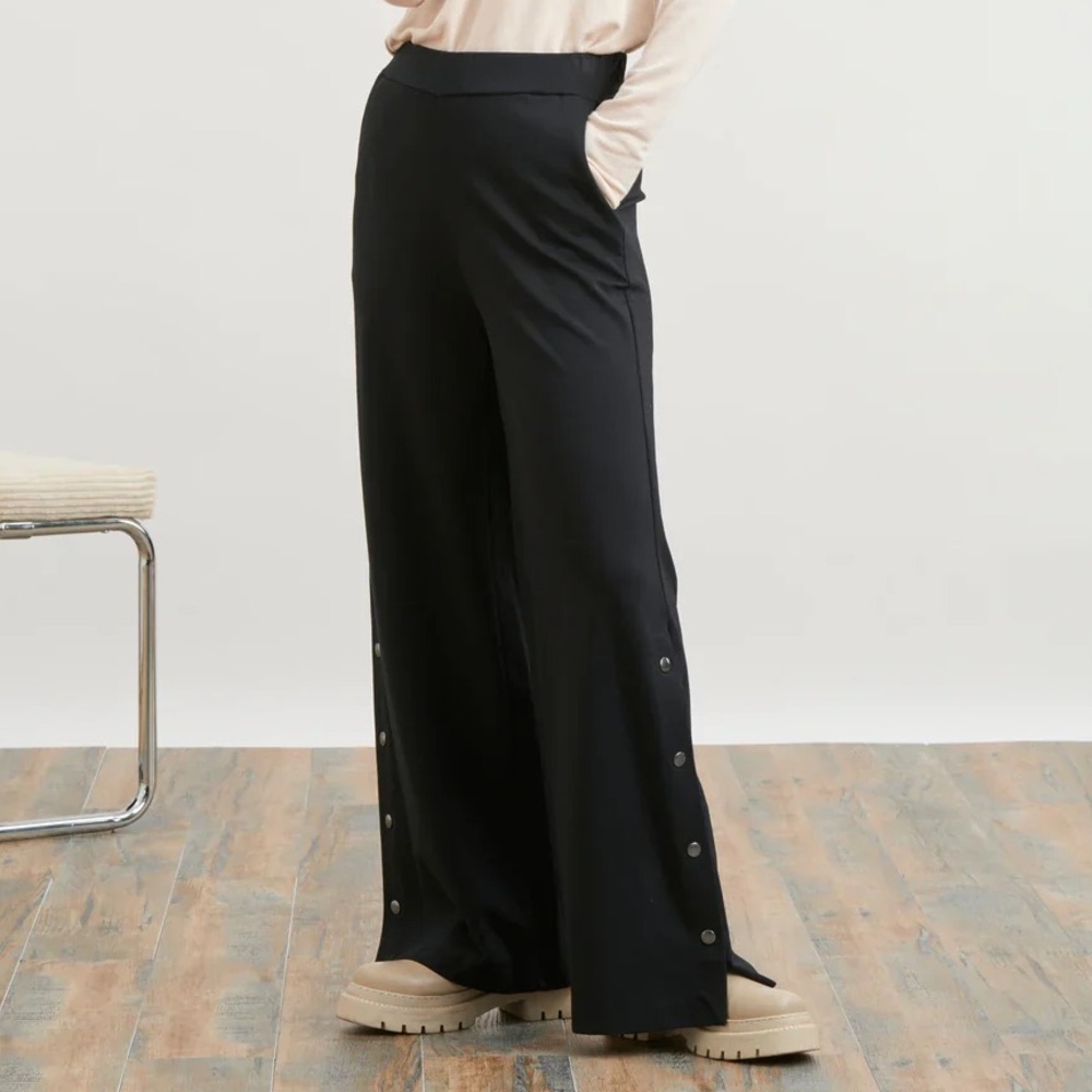 NWT HUMILITY Uakari Pant - Wide Leg - Black - Size EU 34 (US 4)